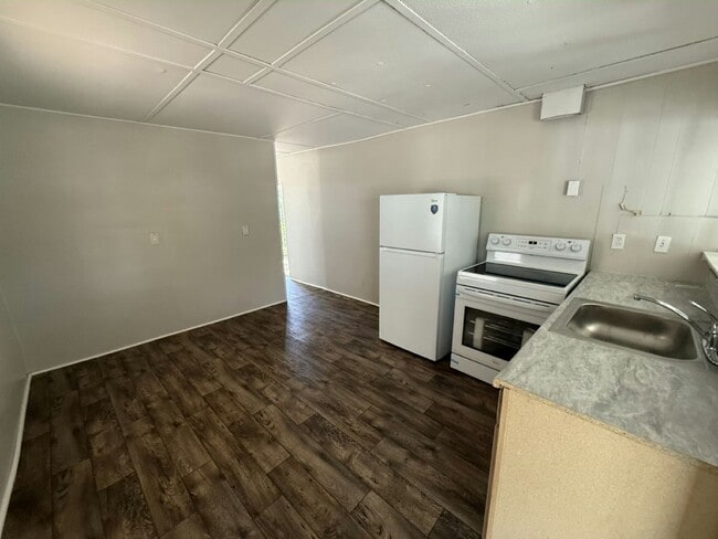 Photo - 130 S Suncoast Blvd