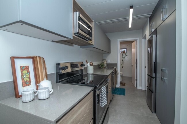Photo - 1666 W Pratt Blvd Unit 310