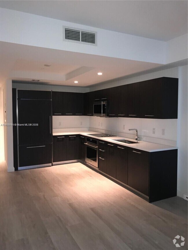 Building Photo - 55 SW 9th St Unit 2404 Rental