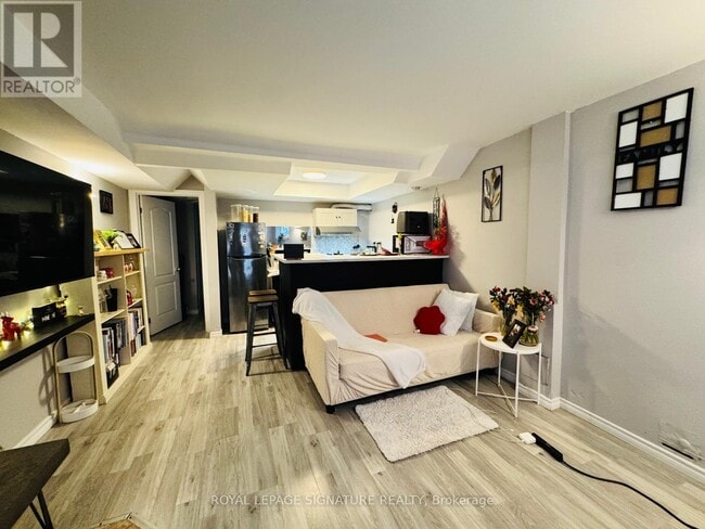 Photo - 87 Leroy Ave