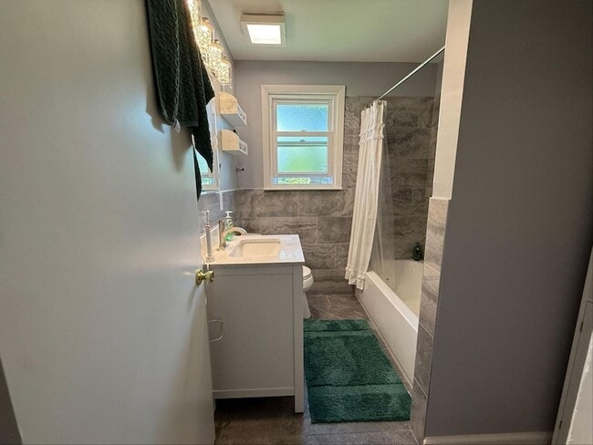 Photo - 6416 Henry Ford Dr