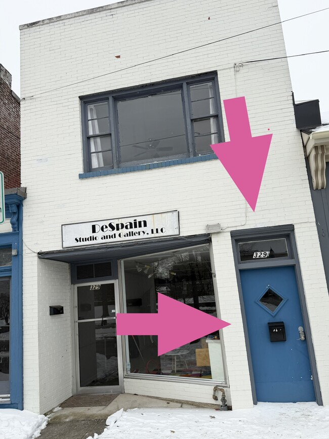 Photo - 329 W Broadway St