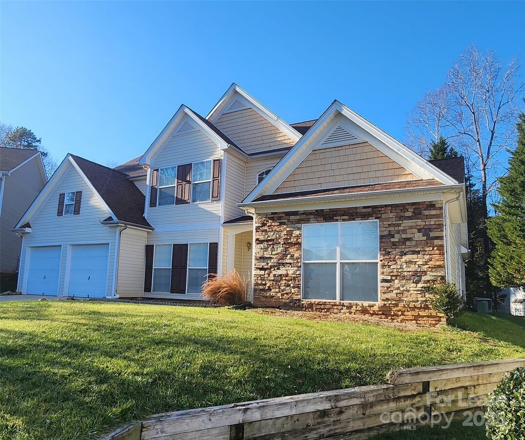 Photo - 8811 Singleton Ct