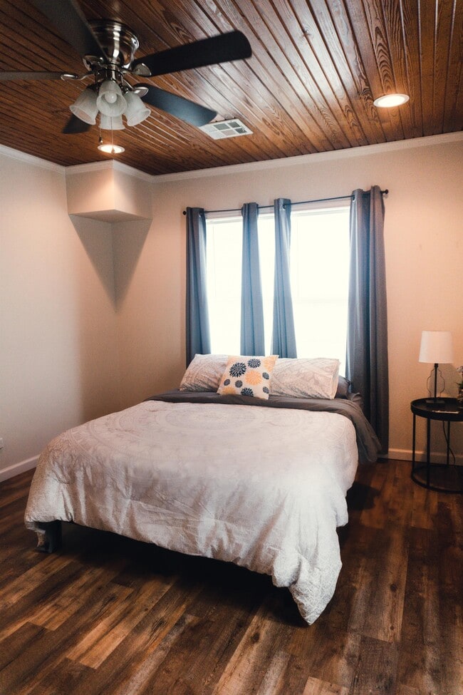 Photo - 125 East St