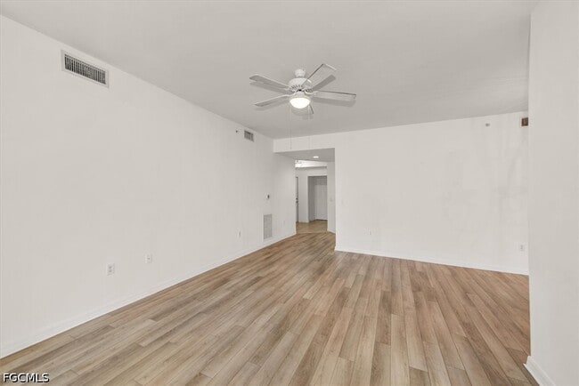 Photo - 11640 Marino Ct Unidad 403