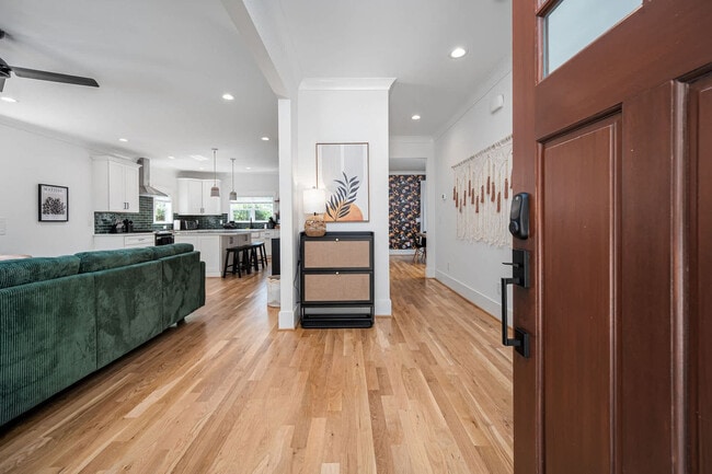 Photo - 2019 James St Unidad ID1300730P