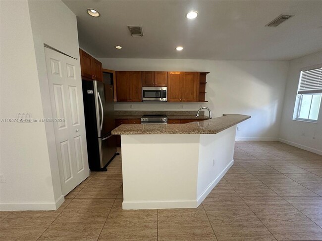Building Photo - 10717 NW 75th Terrace