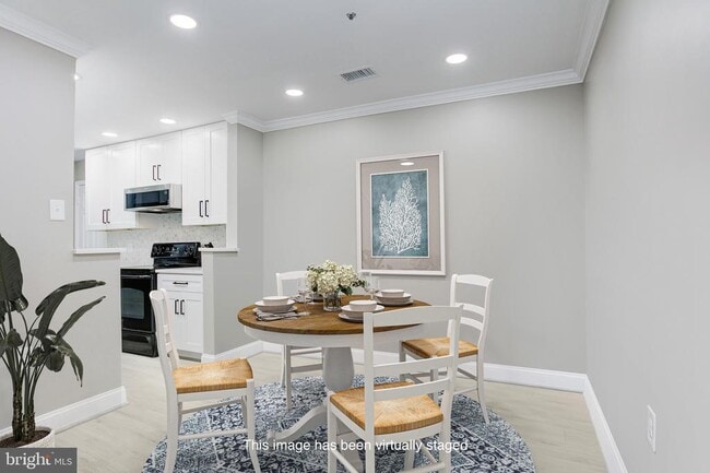 Building Photo - 273 S Pickett St Unit 101