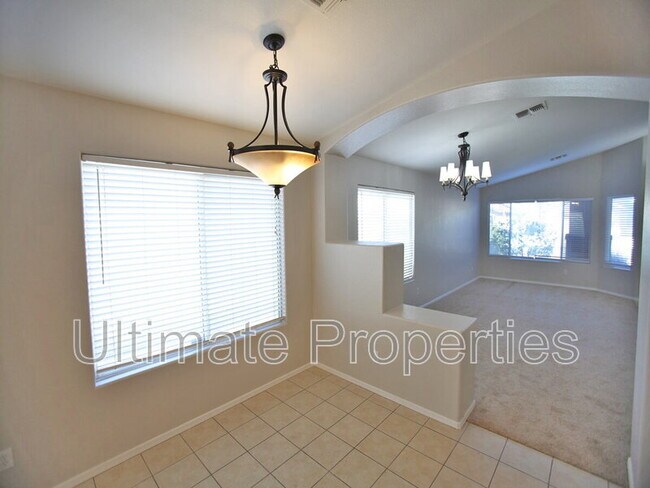Photo - 7725 W Foothill Dr