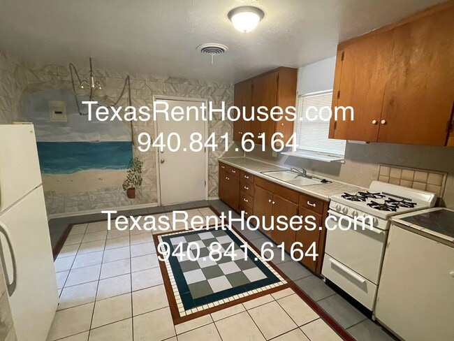 Photo - 1130A Sunset Lane