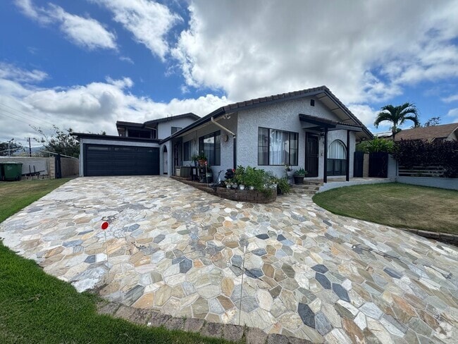 Building Photo - Single Family Home in Wahiawa Unit Main House