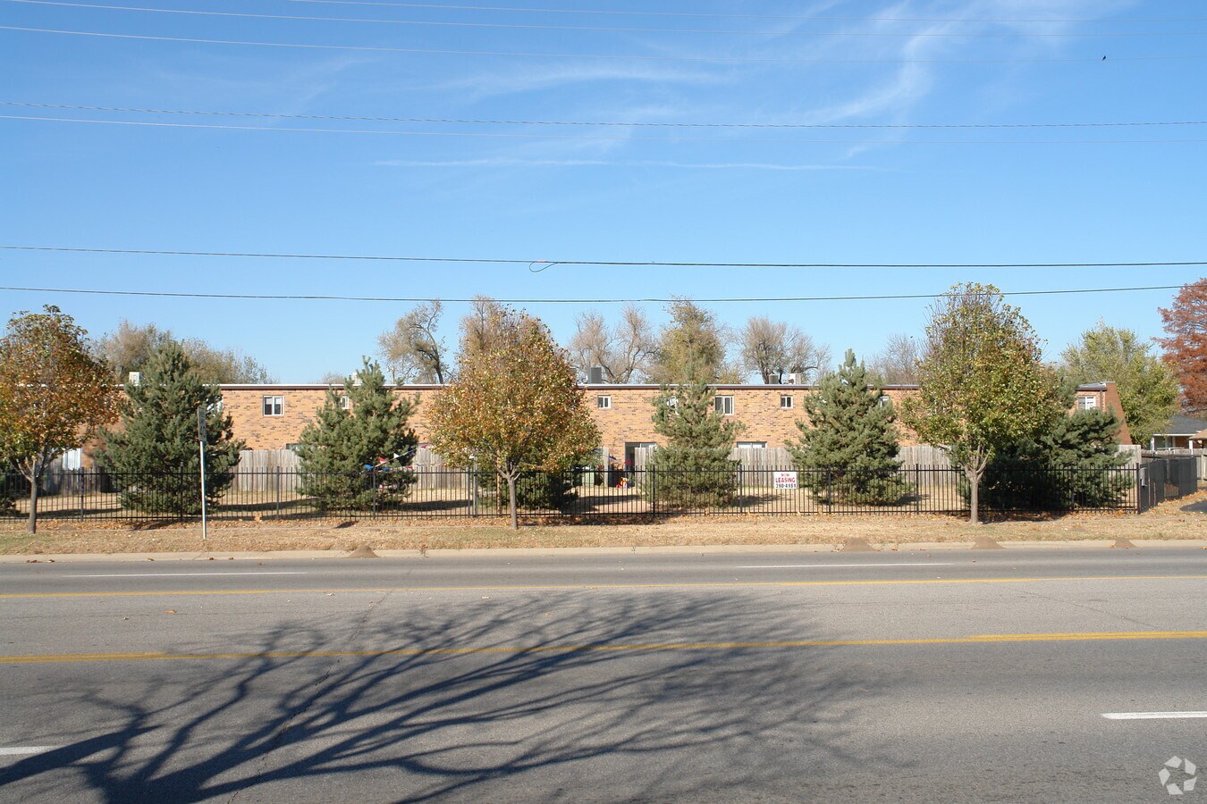 Maple Park Apartments - Maple Park Apartments