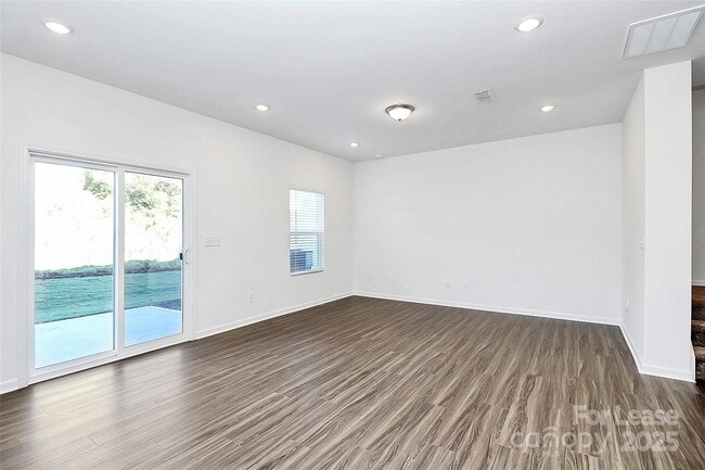 Photo - 3651 Secrest Lndg