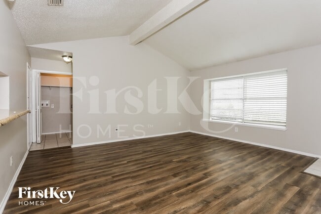 Photo - 612 Coolwood Ln