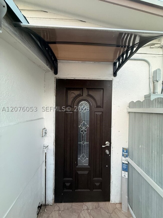 Building Photo - 500 E 54th St Unit B