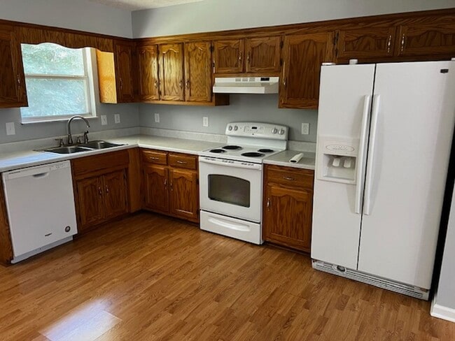 Photo - Maryville 37803 - 3 bedroom, 2 bath home - Contact Troy Adams (865) 233-6949