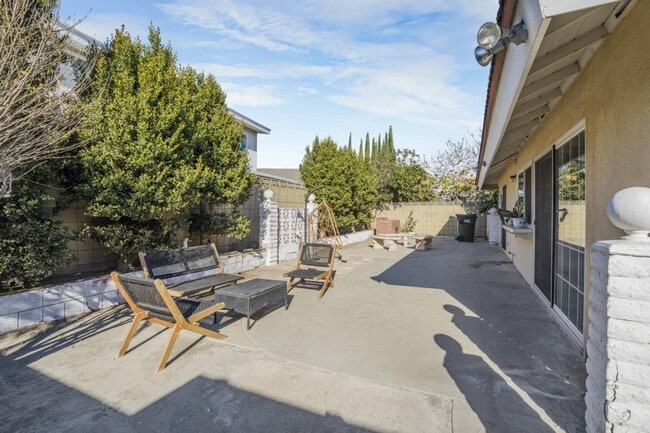 Photo - 23721 Pasatiempo Ln