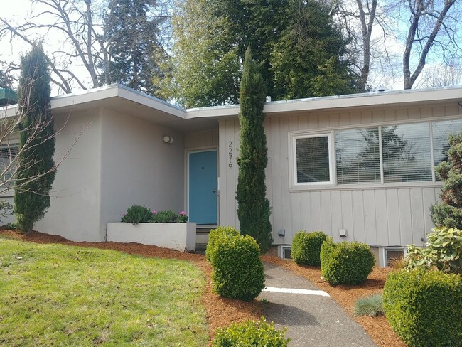 Beautiful mid-century modern home - Beautiful mid-century modern home