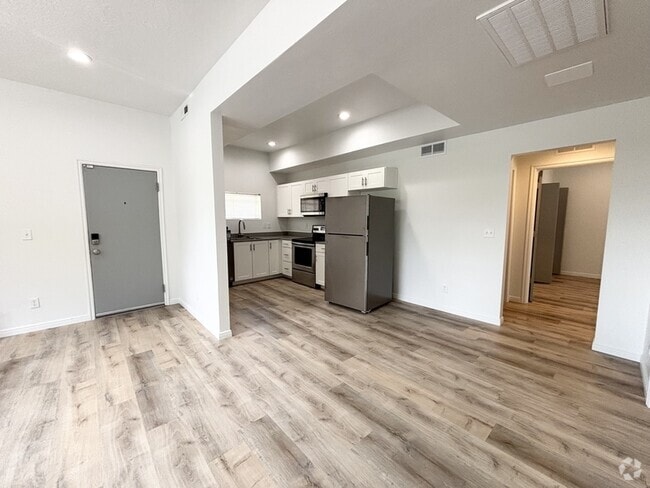 Building Photo - 1090 S 1100 E Rental