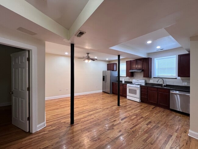 Photo - 4814 N Avers Ave