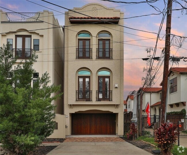 Building Photo - 1805 W 24th St Rental