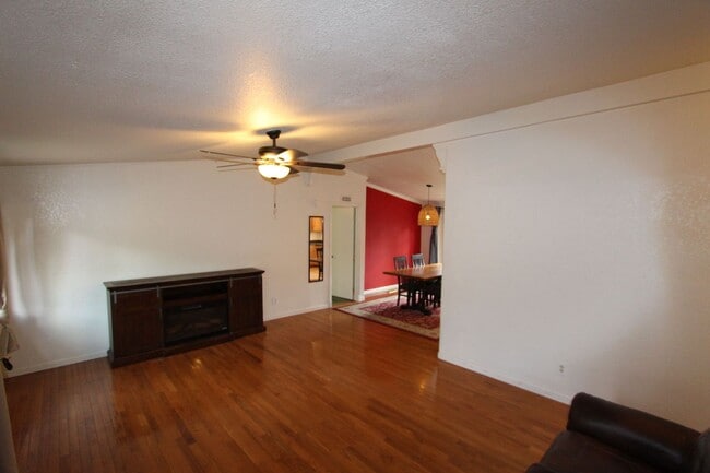 Photo - 95 E Camille Dr