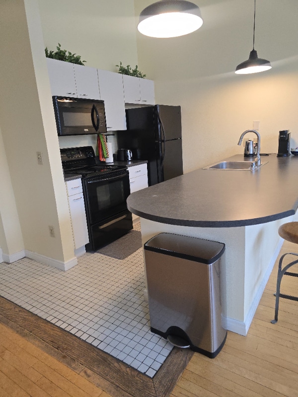 Photo - 100 Broadway Blvd NE Unit 105