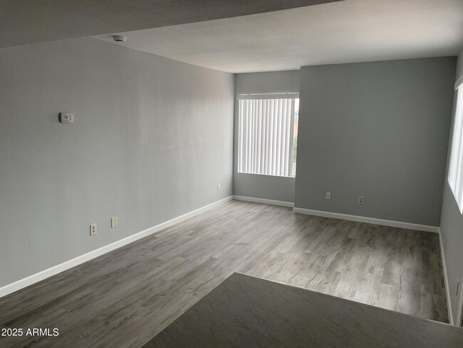 Photo - 1002 North 25th Pl Unit 10