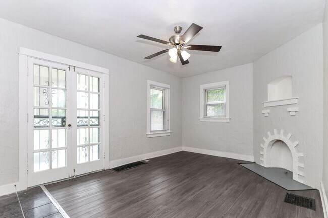 307-309 Delaware