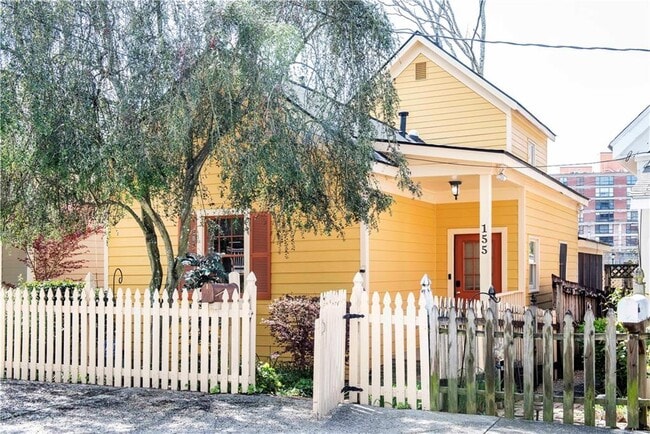 Photo - 155 Savannah St SE