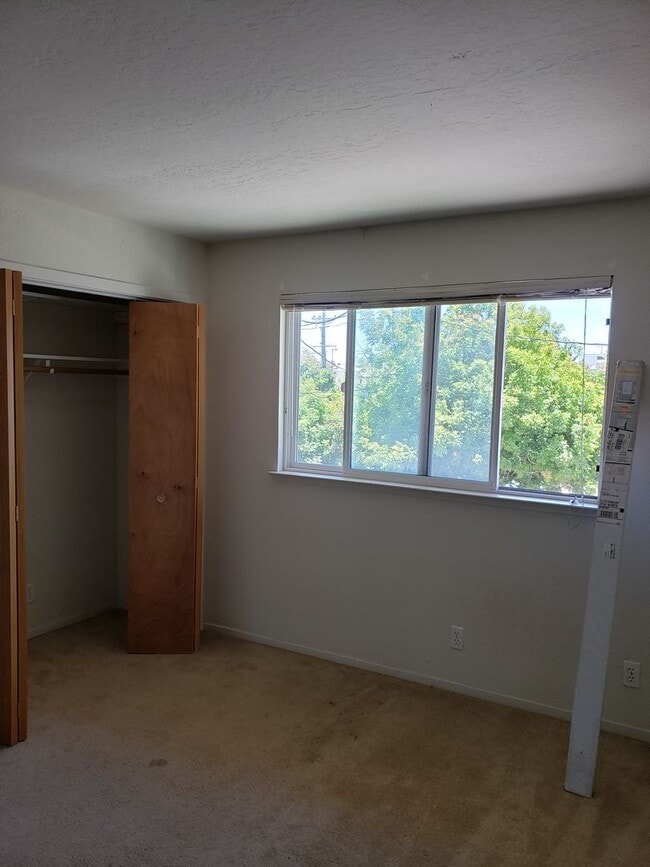 Photo - 210 Locust St Unit #1