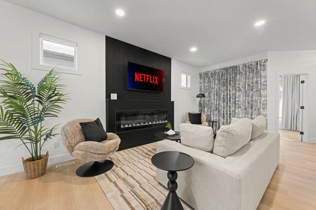 Photo - 11232 127 Street-SI ID1491163P Unit SI ID1491163P