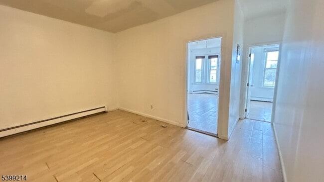 Photo - 239 S 8th St Unidad 3