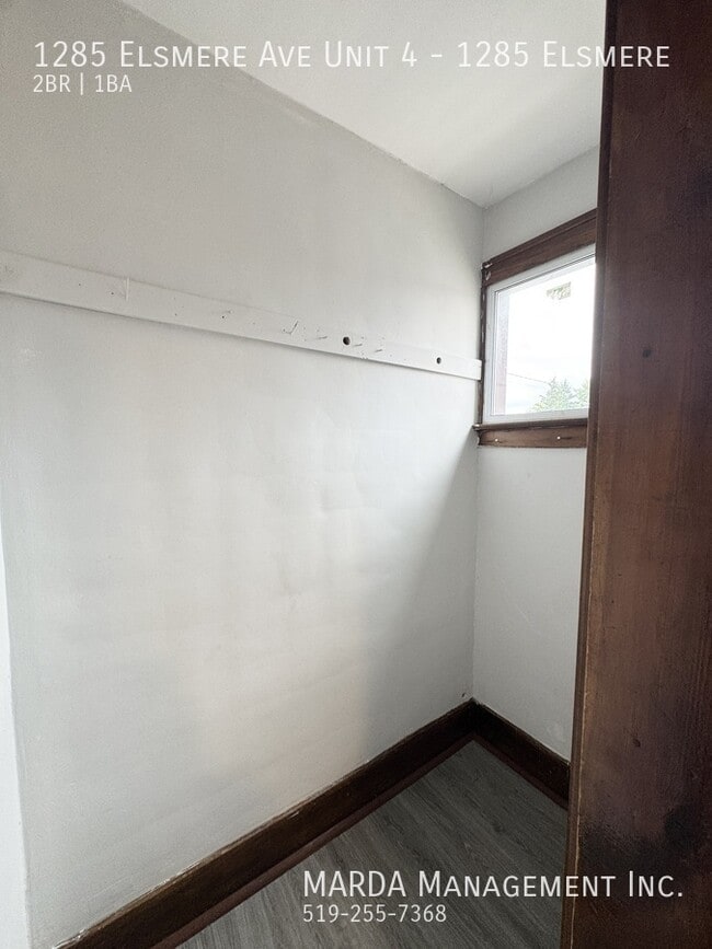 Photo - SPACIOUS 2 BED/1 BATH UNIT IN WALKERVILLE + HYDRO Unit 1285 Elsmere