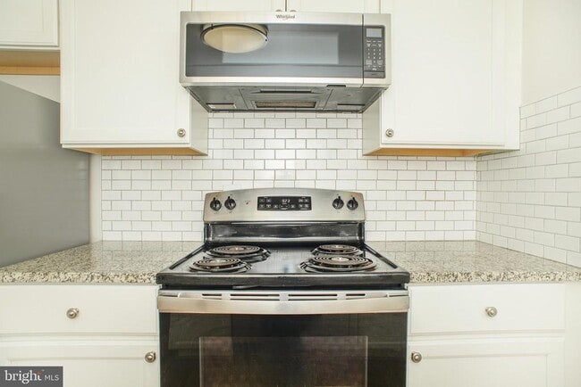Building Photo - 301 Adams St Unit A