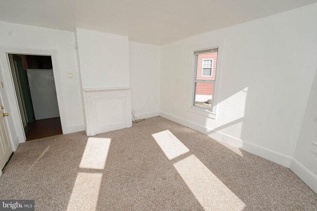 Photo - 415 E East St