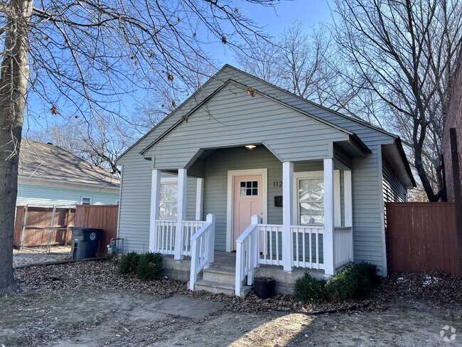 Building Photo - 1120 E Independence St Rental