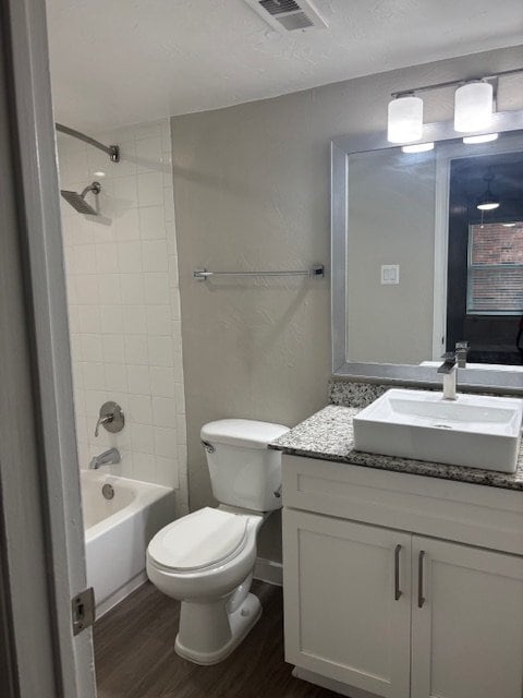 Photo - 2010 Estrada Pkwy Unit 26-104