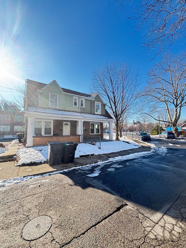 Building Photo - 3 Br 1 Bath Twin Home available in Bethlehem
