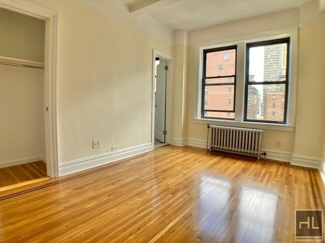 Photo - EAST 92 STREET Unidad 8CD