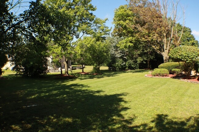 Photo - 44 Kingston Dr