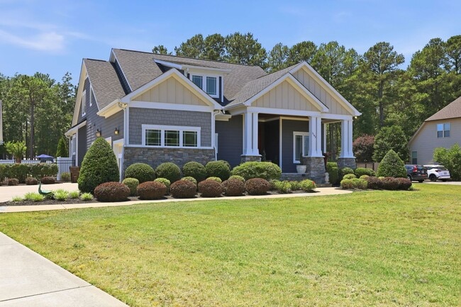Photo - LUART MANOR – Luxury Furnished Short & Mid-Term Rental