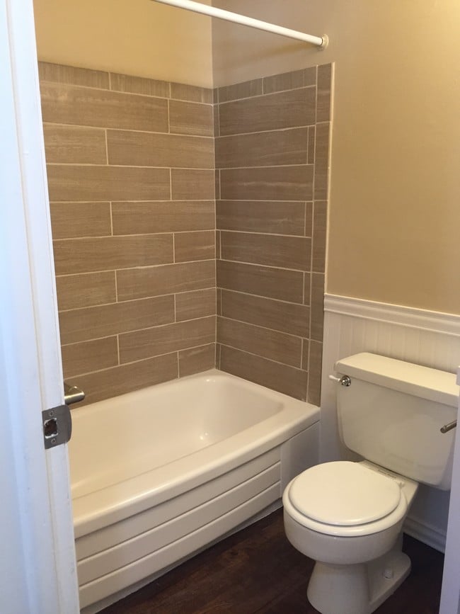 Photo - 3501 Clinton