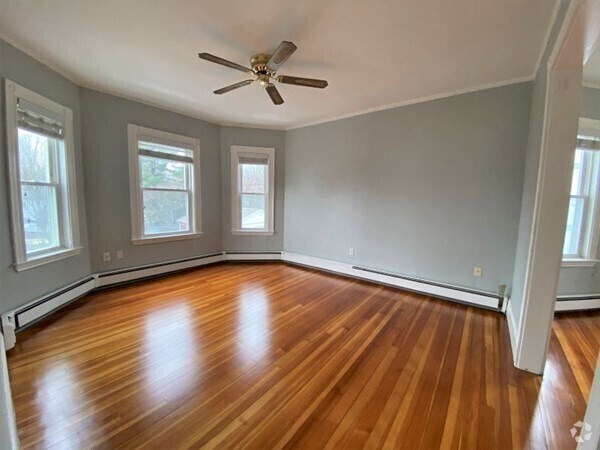 Building Photo - 79 Mystic St Unit 2 Rental