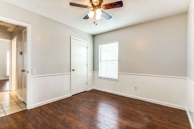 Building Photo - Cozy 3BR Located in Arlington!