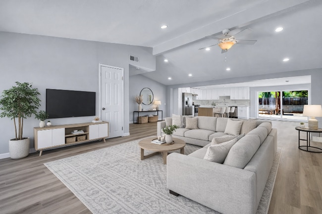 Photo - 3424 Andover St