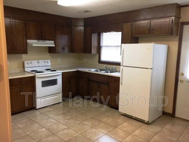 Photo - 308 4th Ave NW