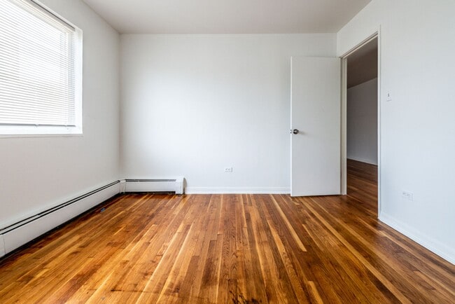 Photo - 8326-8332 S Ellis Ave Chicago, IL 60619