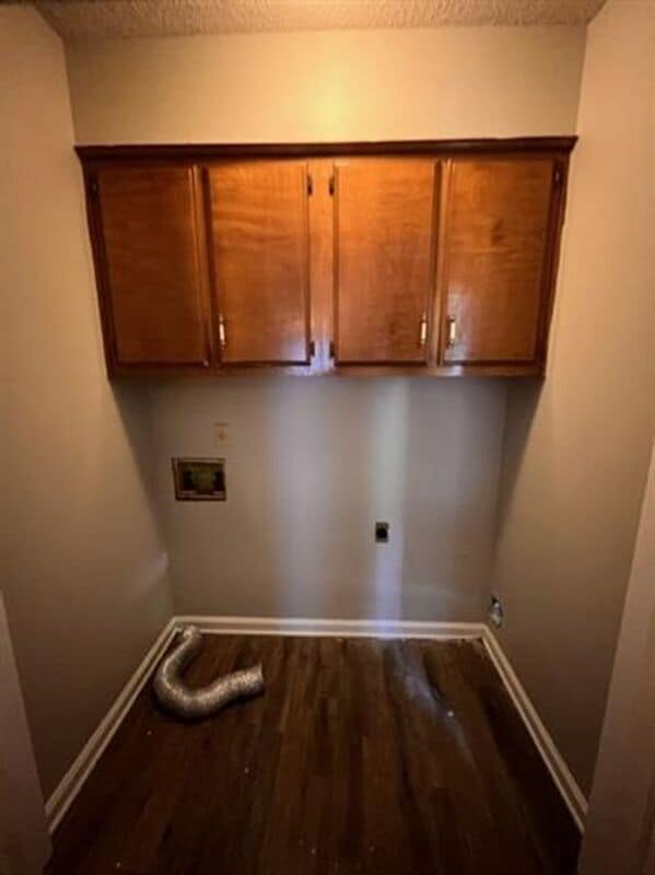 Photo - 6420 Saginaw Rd