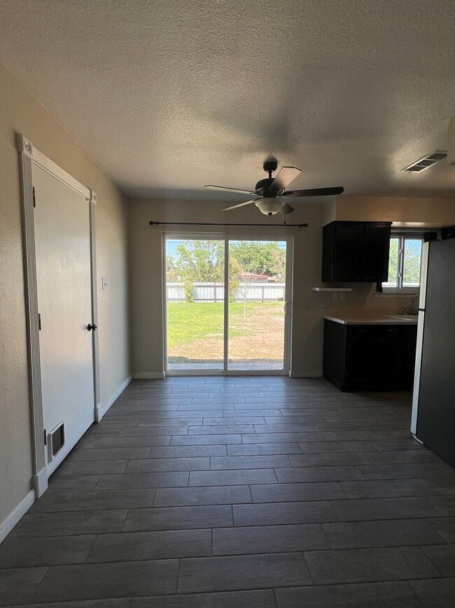 Photo - 2 Bed/1 Bath and much more! Move in Specials!